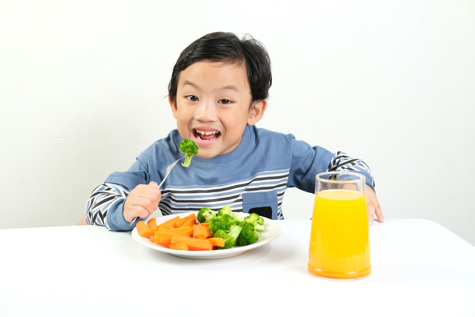 การกินอาหารมีประโยชน์เป็นวิธีป้องกันฝุ่น PM 2.5